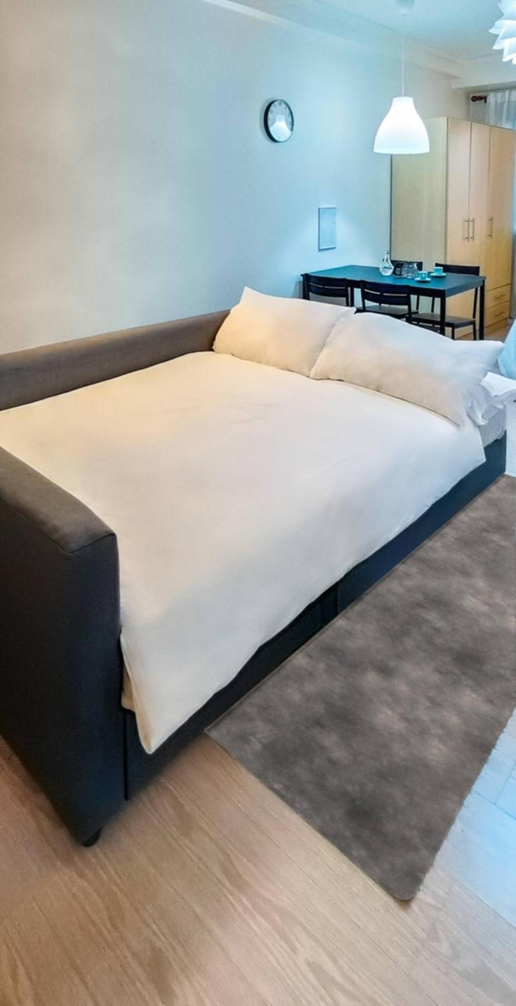 Private Modern In Bgc * Manila
